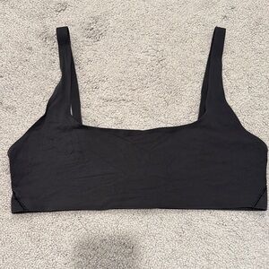 Lululemon Nulu Scoop Neck Bealette Black Size 10